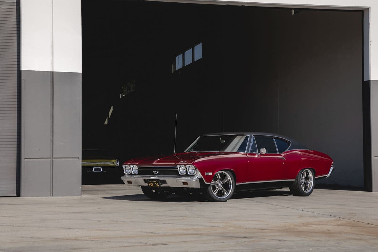Front view of 1968 Chevrolet Chevelle with wheels