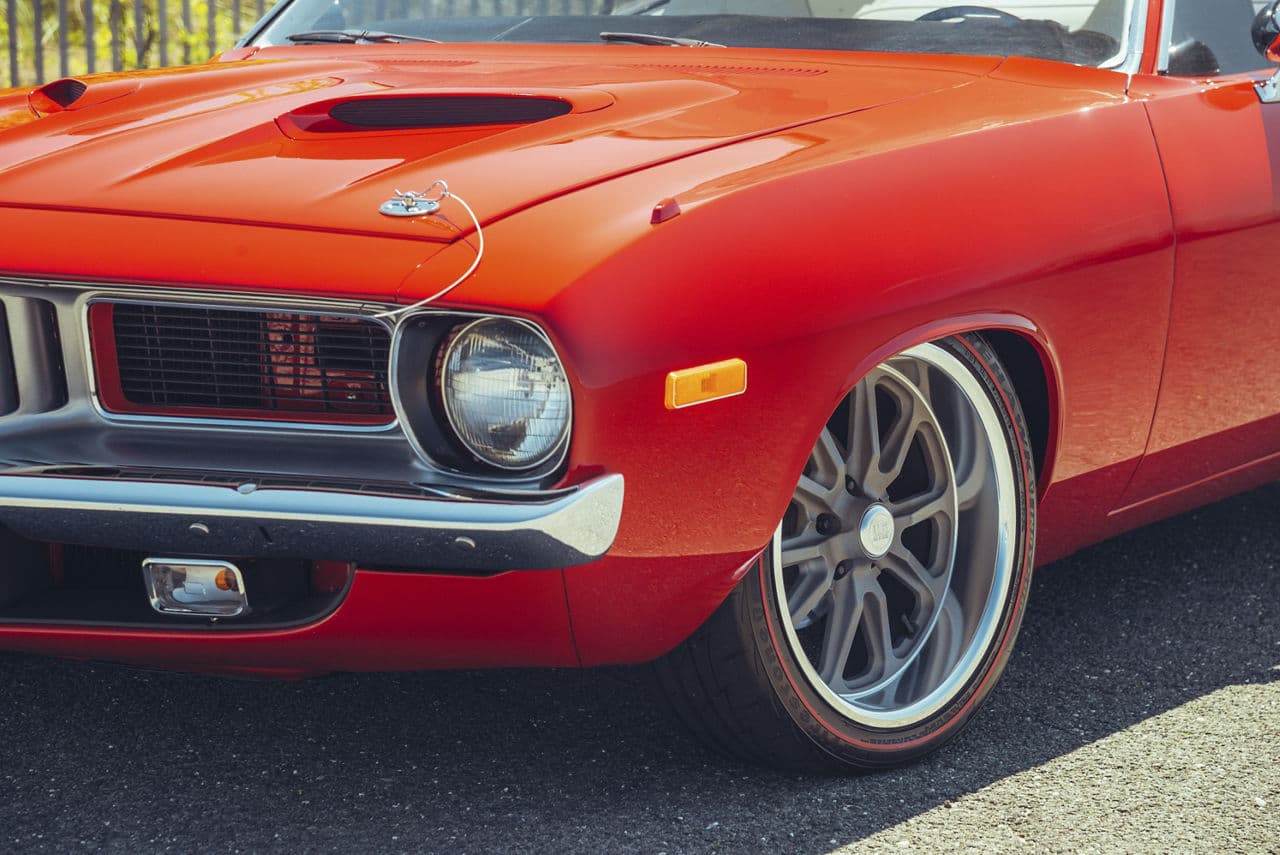 Side profile of 1971 Plymouth Barracuda with wheels
