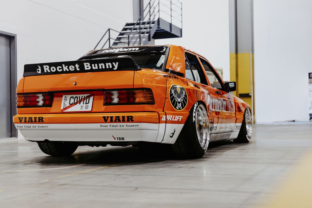 Side profile of 1990 Mercedes-Benz 300e with wheels