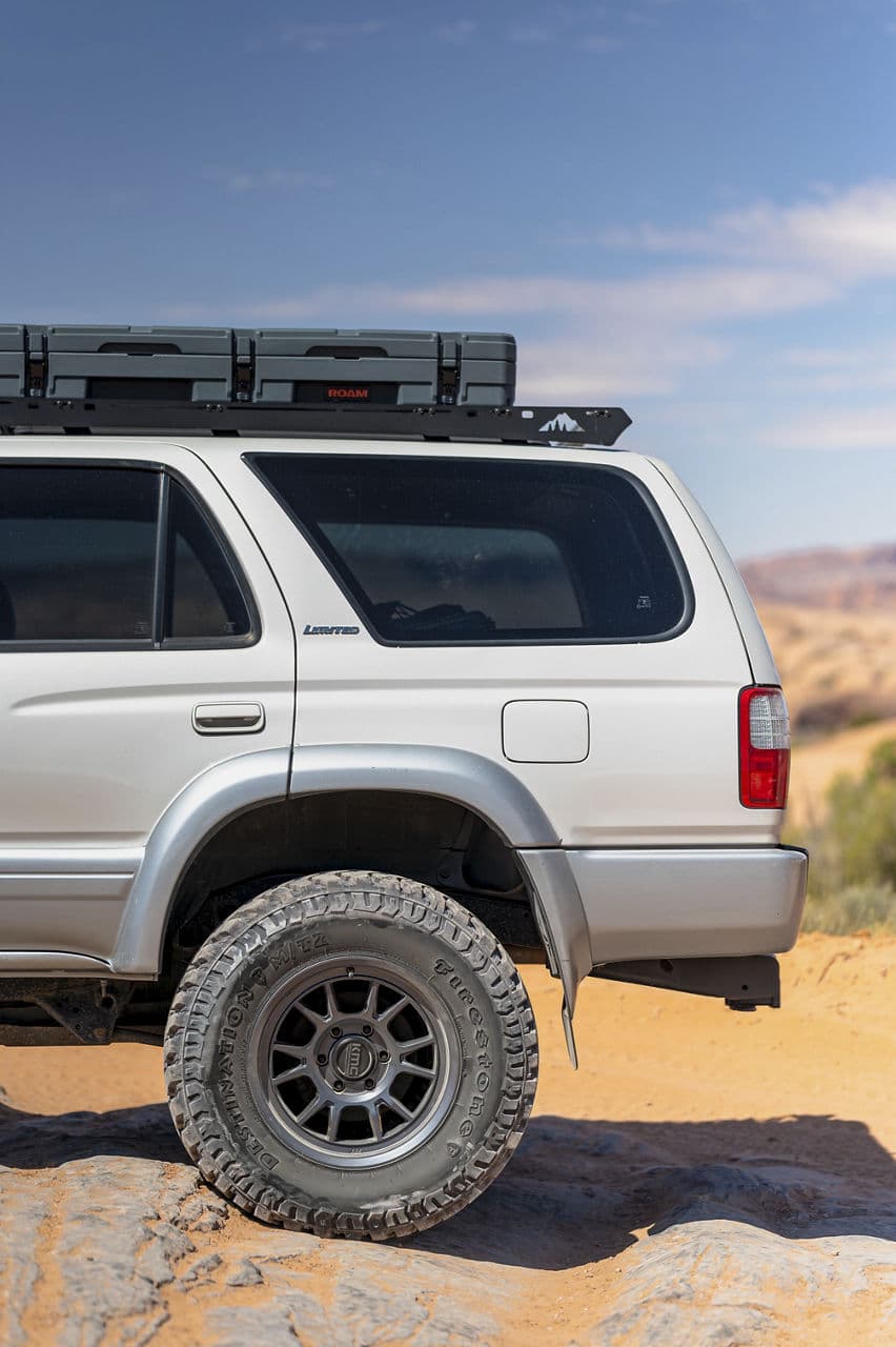 Side profile of 1999 Toyota 4Runner with wheels