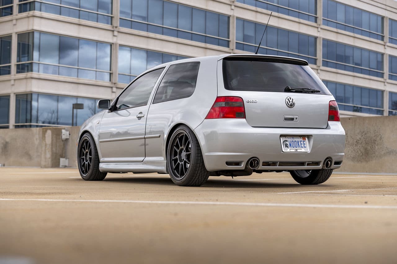 Detail view of 2004 Volkswagen Golf R32 with wheels