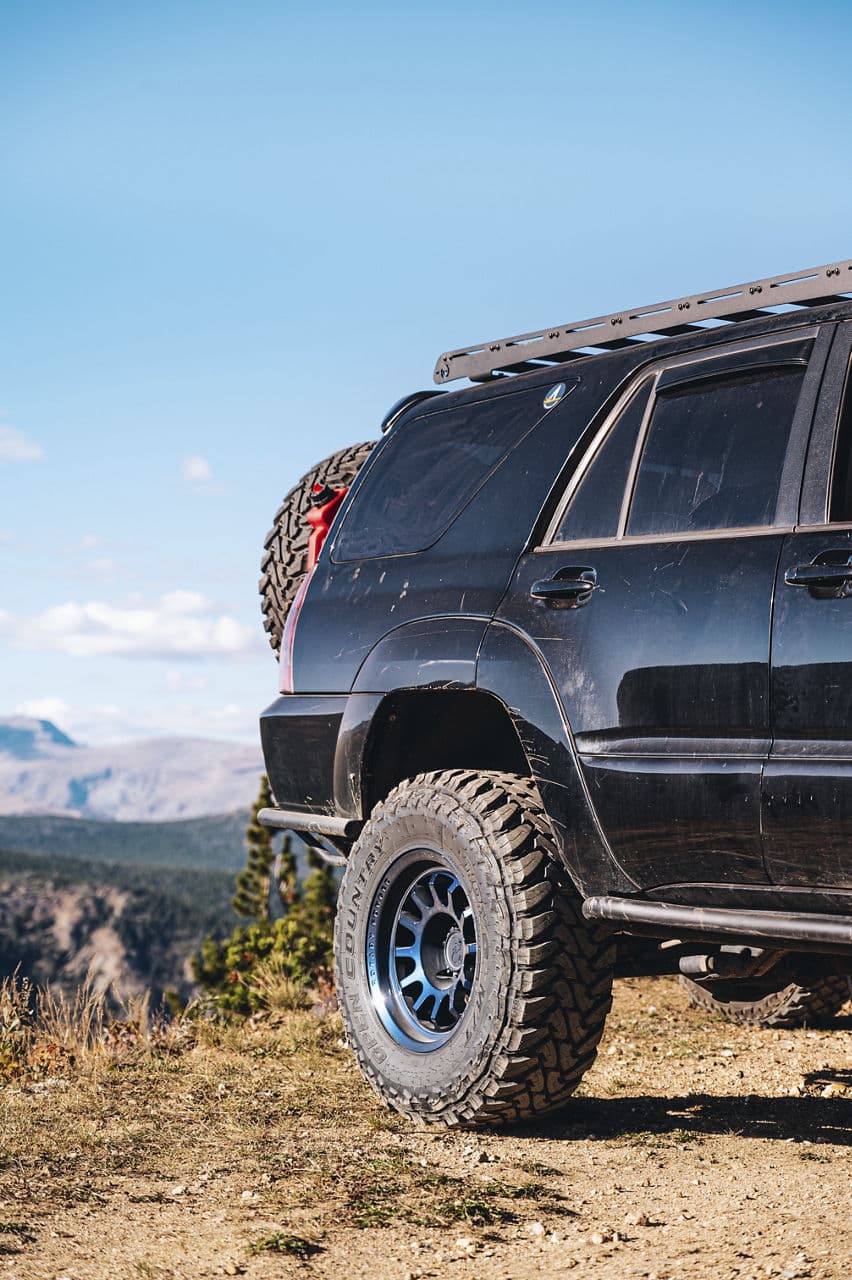 Side profile of 2005 Toyota 4Runner with vehicle wraps