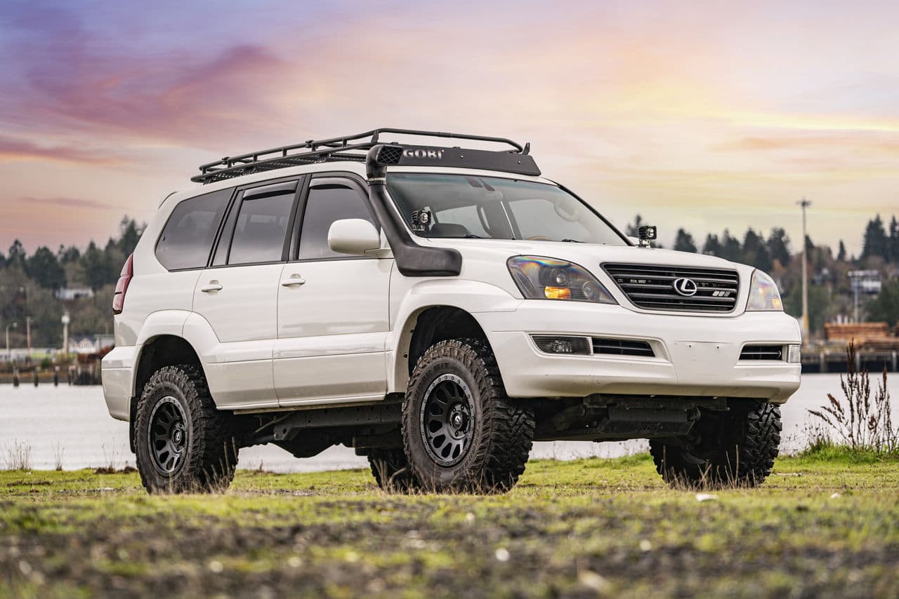 Front view of 2006 Lexus GX470 with wheels