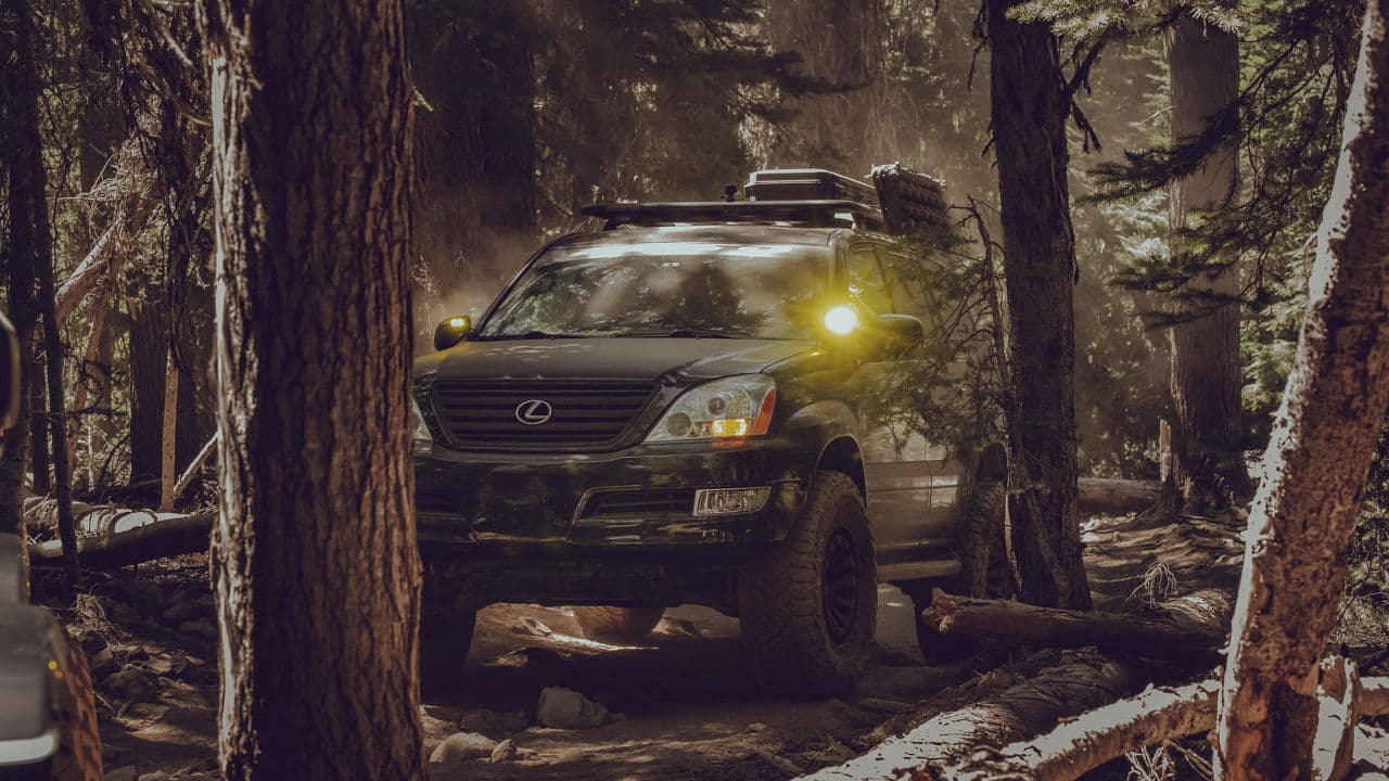 Detail view of 2007 Lexus GX470 with wheels