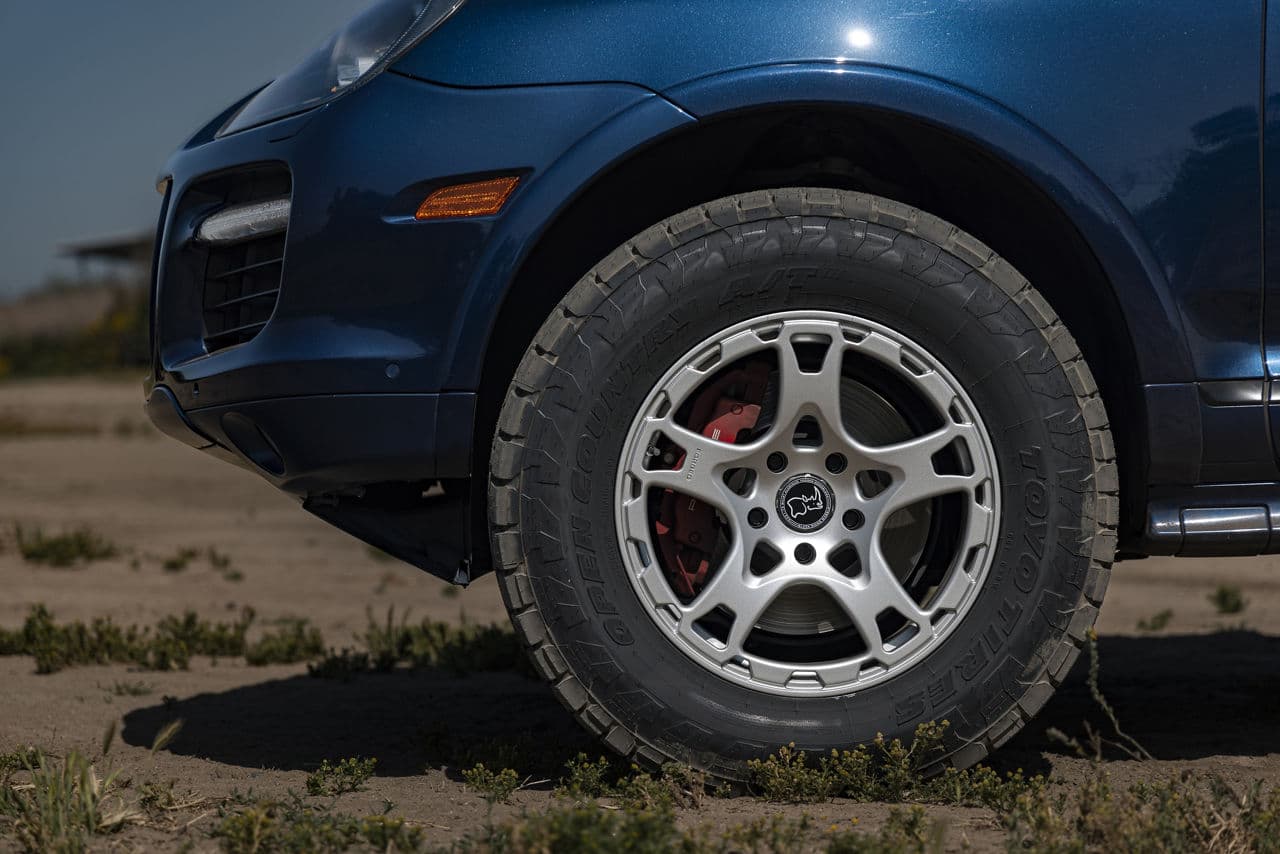 Rear view of 2007 Porsche Cayenne with wheels