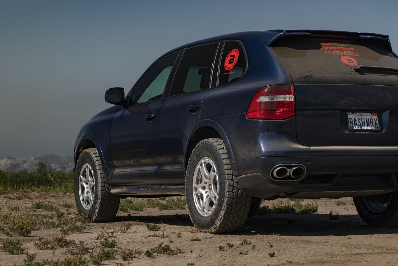 Interior of 2007 Porsche Cayenne with wheels