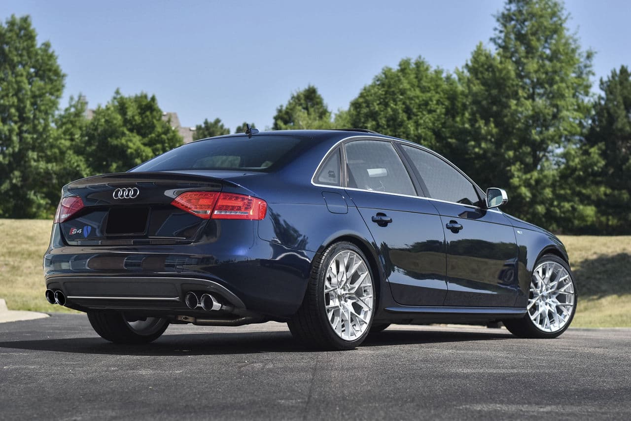 Interior of 2011 Audi S4 with wheels