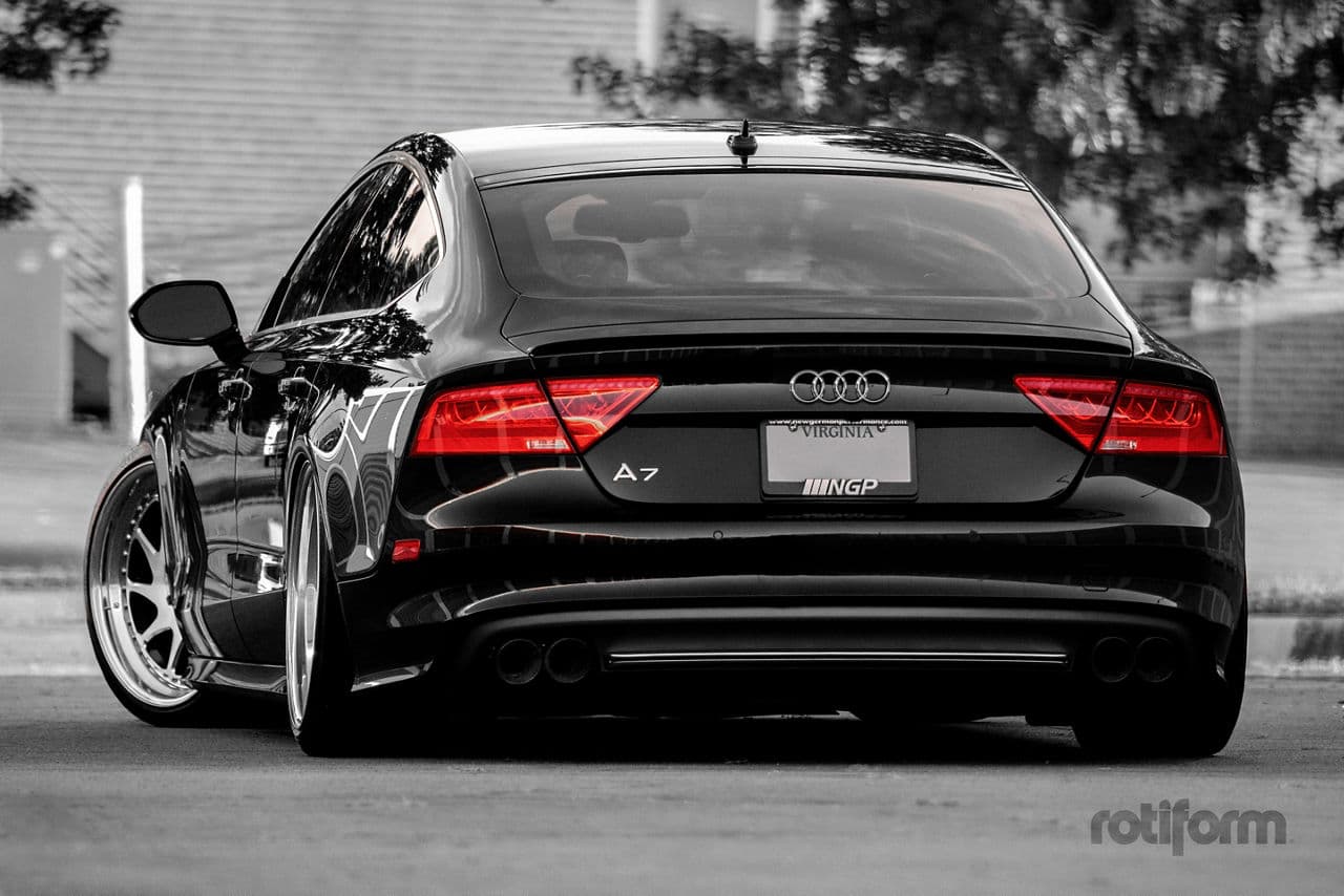 Interior of 2012 Audi A7 with wheels