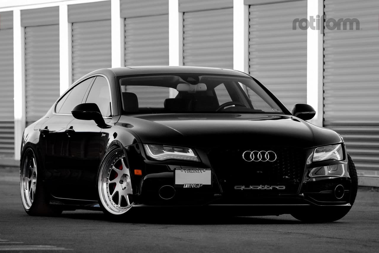 Detail view of 2012 Audi A7 with wheels