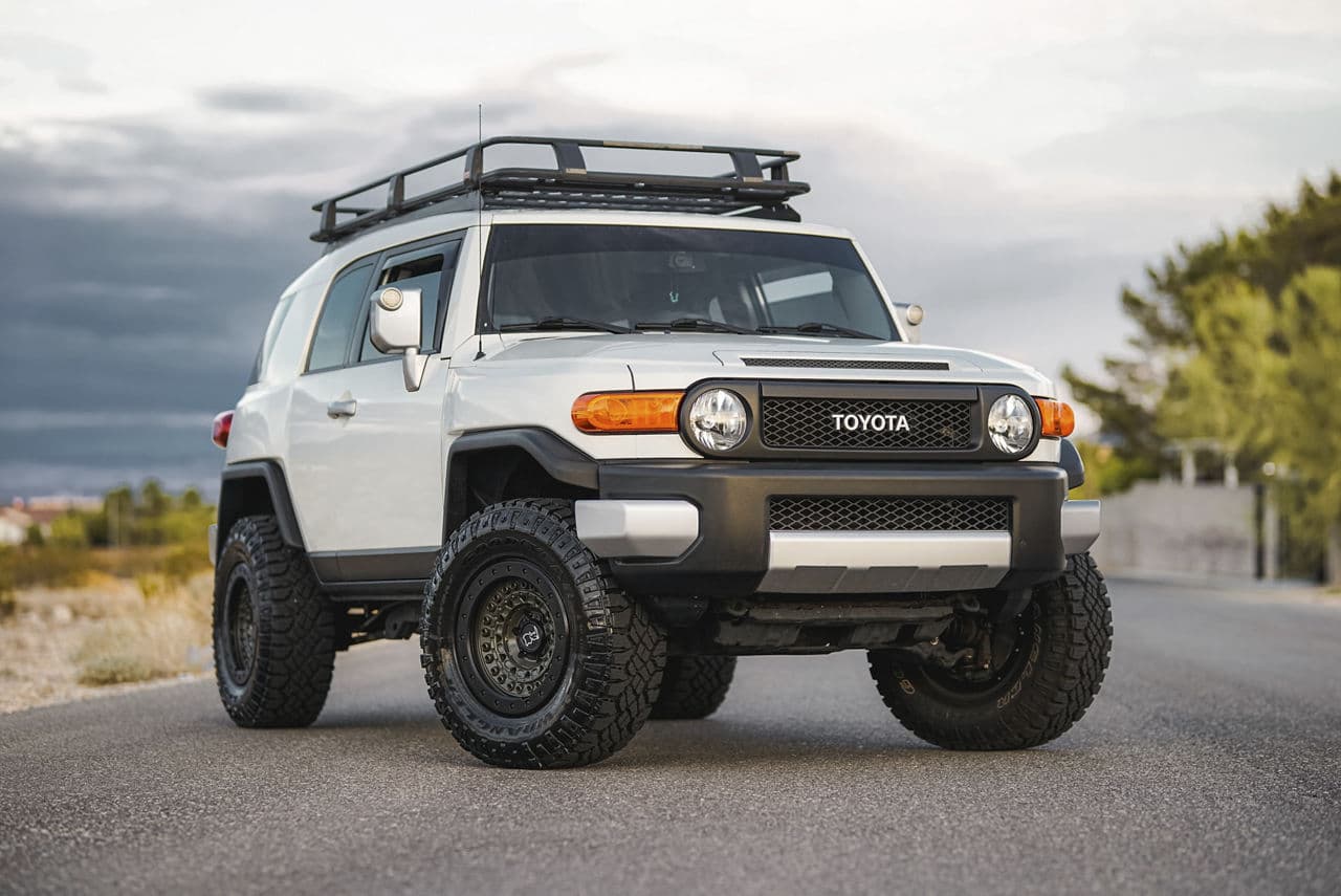 Front view of 2012 Toyota FJ Cruiser with wheels
