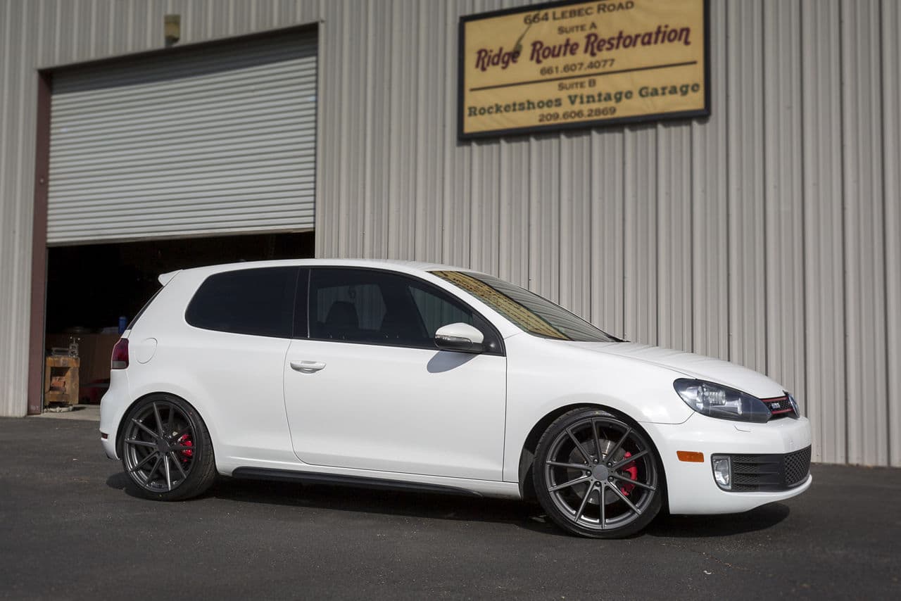 Rear view of 2012 Volkswagen Golf with wheels