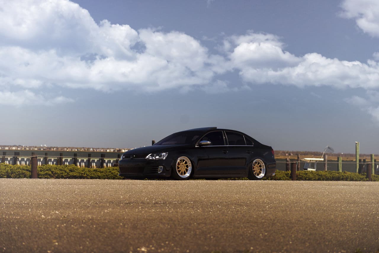 Interior of 2012 Volkswagen Jetta with wheels