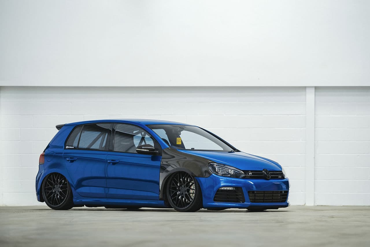 Front view of 2013 Volkswagen Golf R with wheels