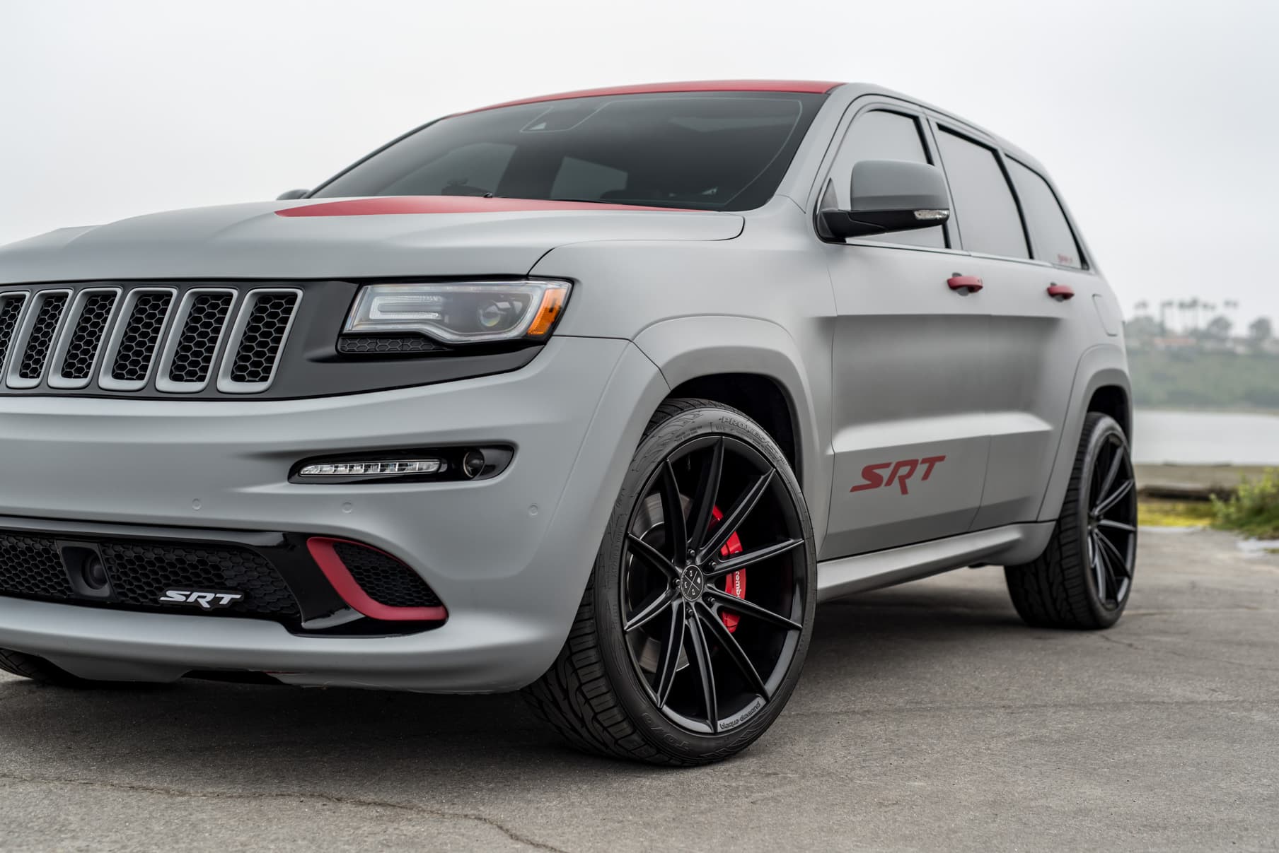 2014 Jeep Grand Cherokee SRT8 — custom build, interior