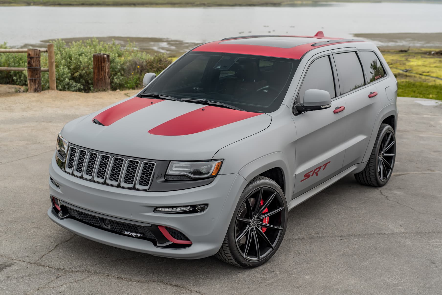 2014 Jeep Grand Cherokee SRT8 — custom build, detail view