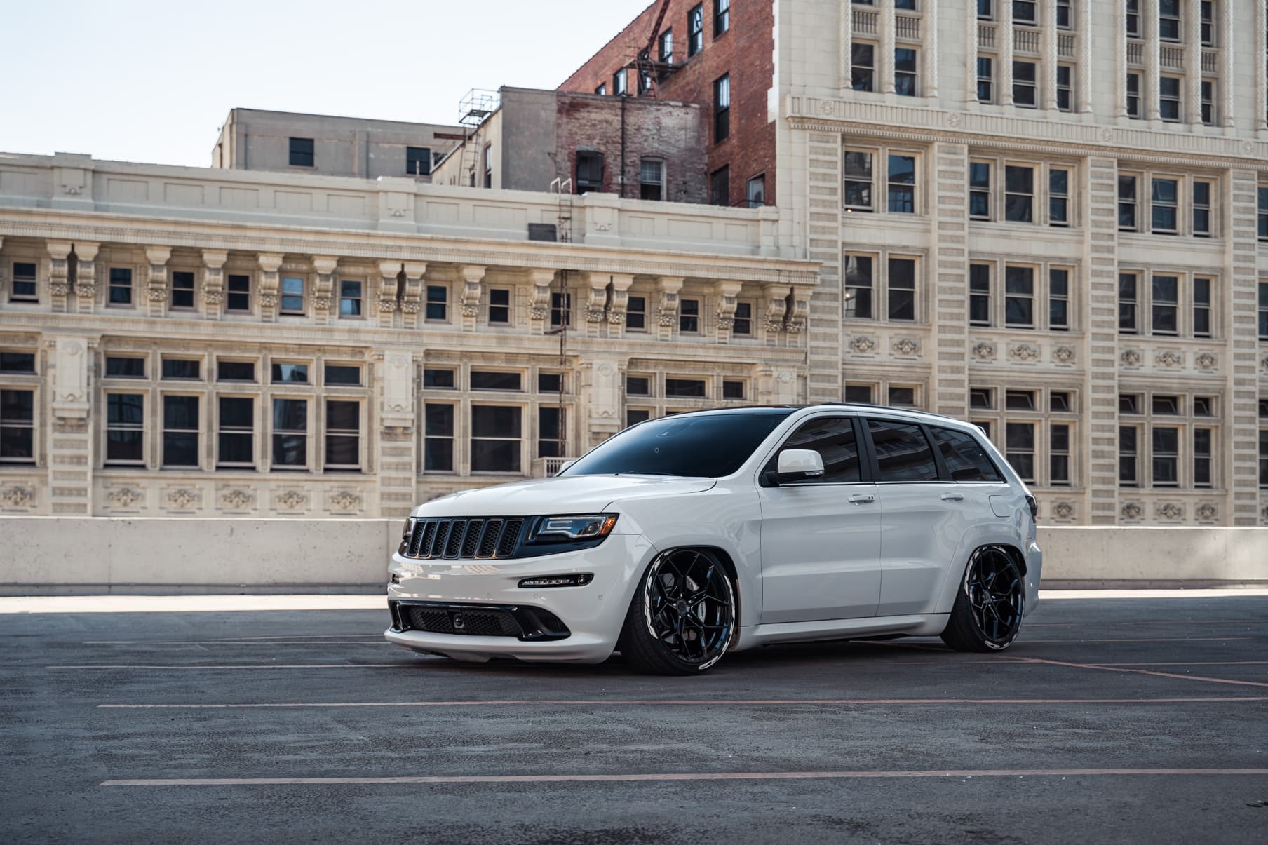 2014 Jeep Grand Cherokee SRT8 — wheels, side profile