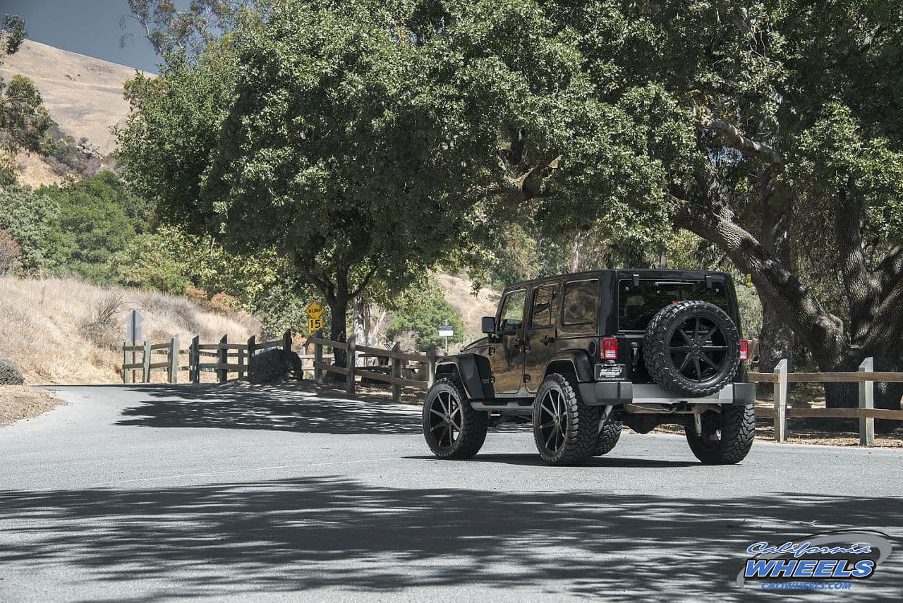 Front view of 2014 Jeep Wrangler Rubicon with wheels