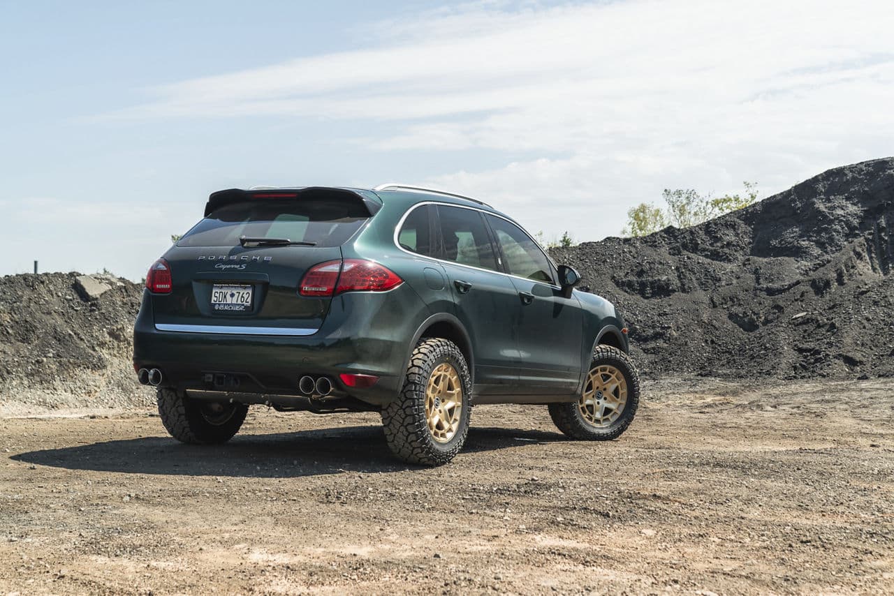 Rear view of 2014 Porsche Cayenne with wheels