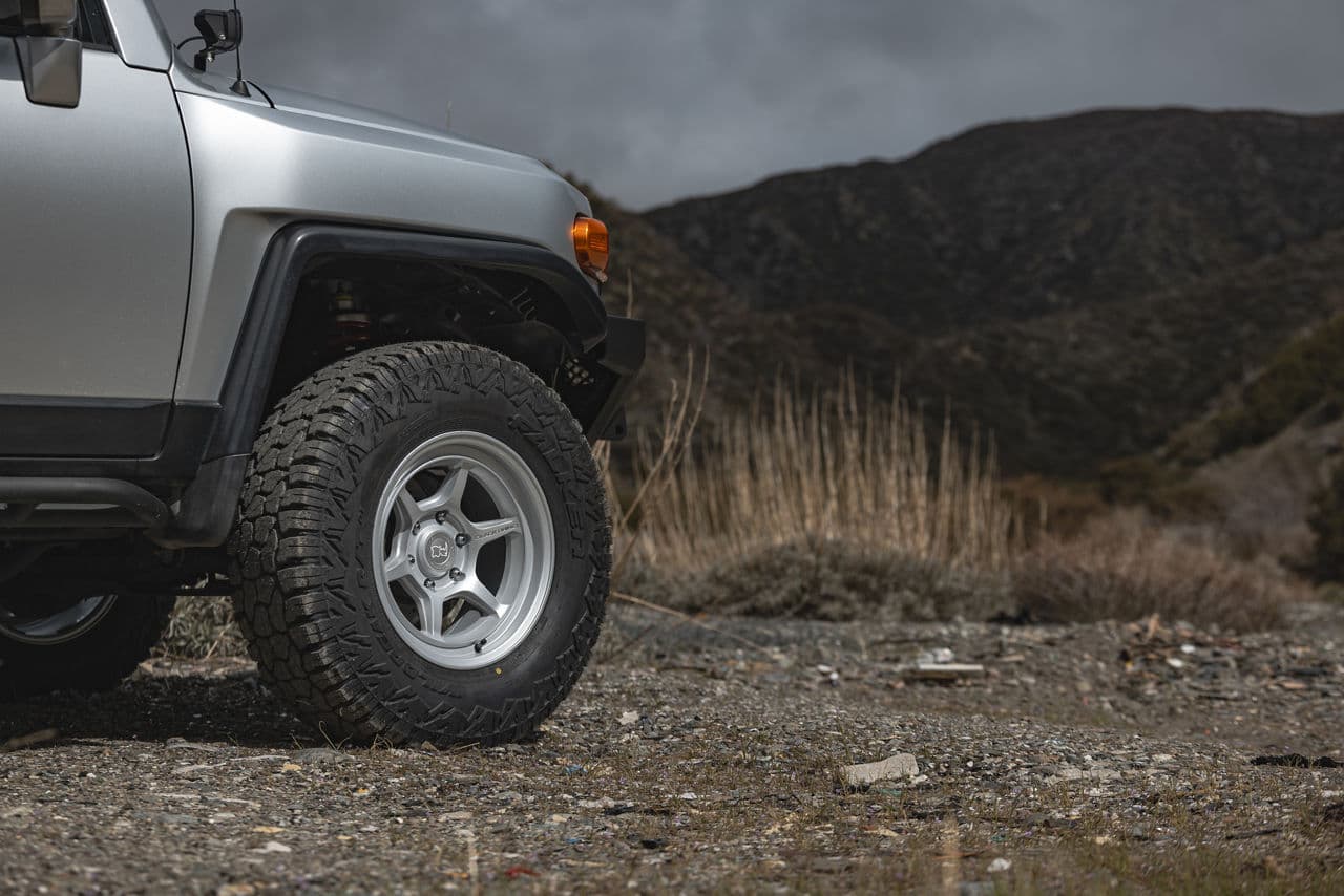 Detail view of 2014 Toyota FJ Cruiser with wheels