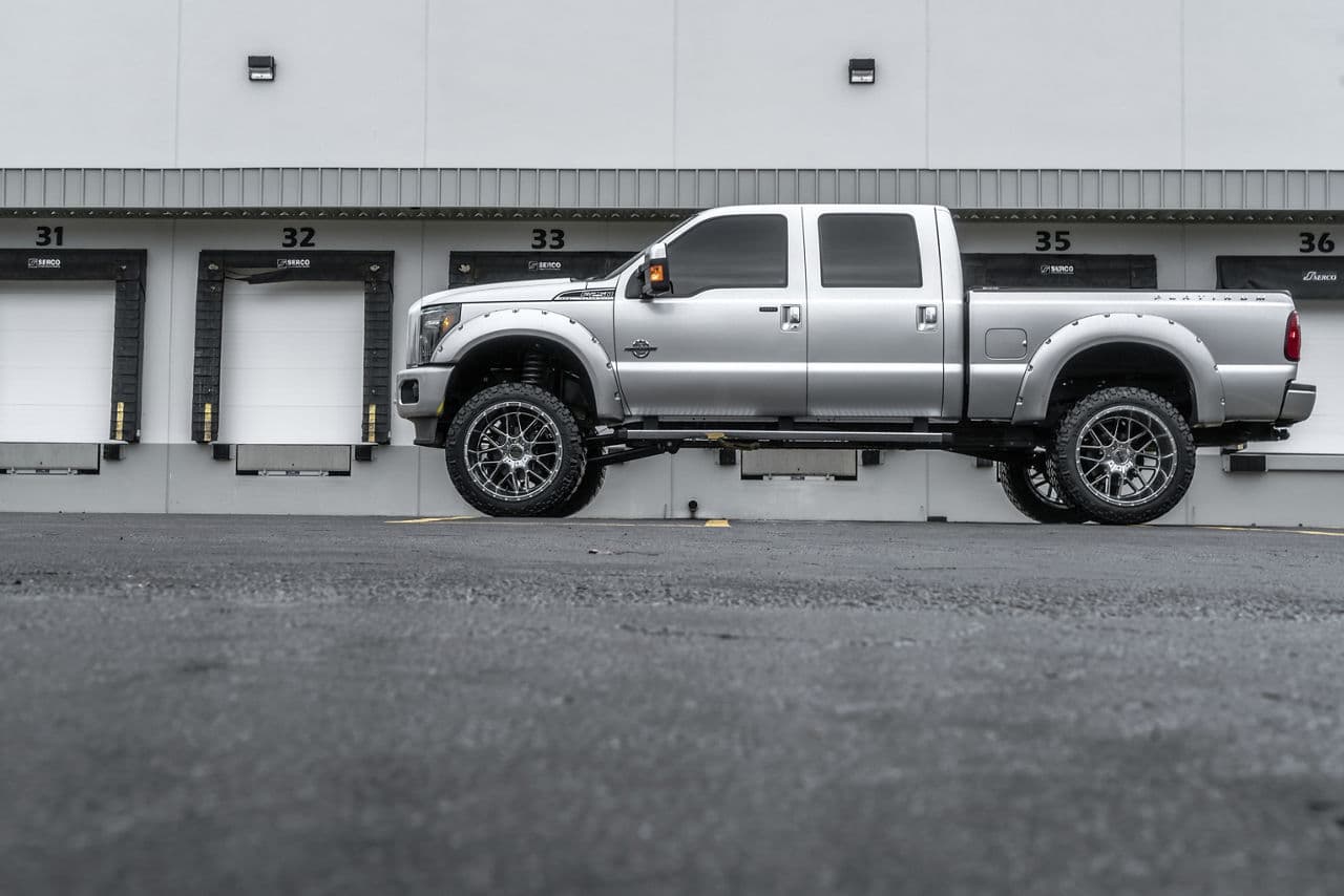 Rear view of 2015 Ford F250 with wheels