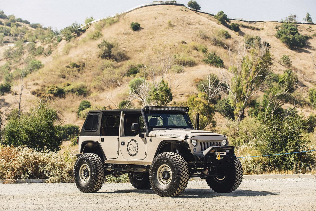Front view of 2015 Jeep Wrangler Unlimited with wheels