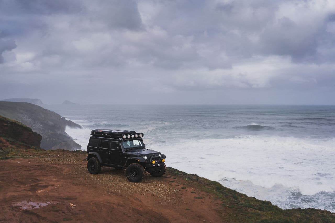 Side profile of 2015 Jeep Wrangler with wheels