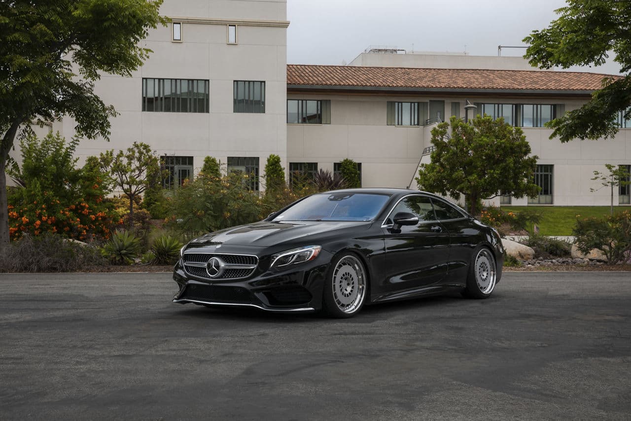 Interior of 2015 Mercedes-Benz S550 with wheels