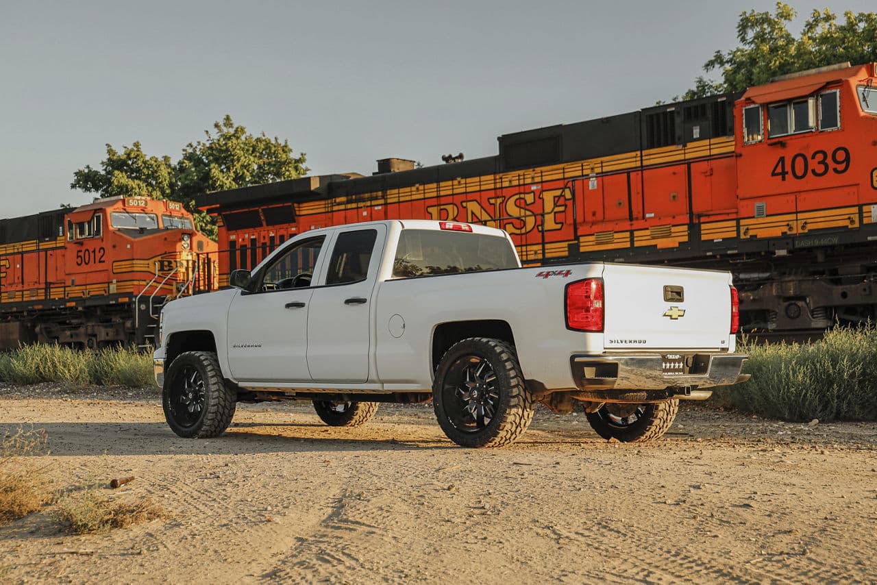 Rear view of 2016 Chevrolet Silverado with wheels