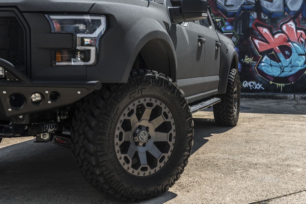Side profile of 2016 Ford F150 with vehicle wraps