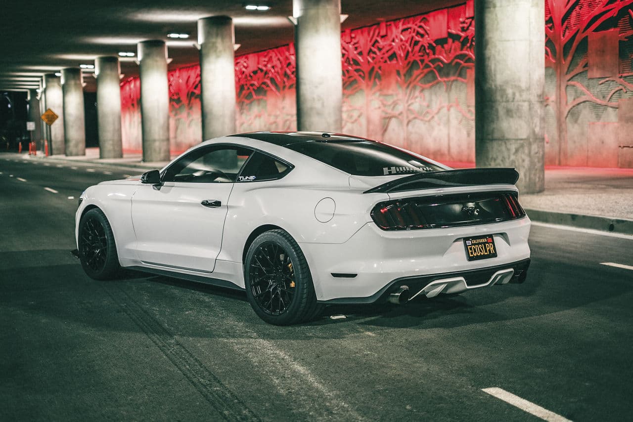 Interior of 2016 Ford Mustang with wheels