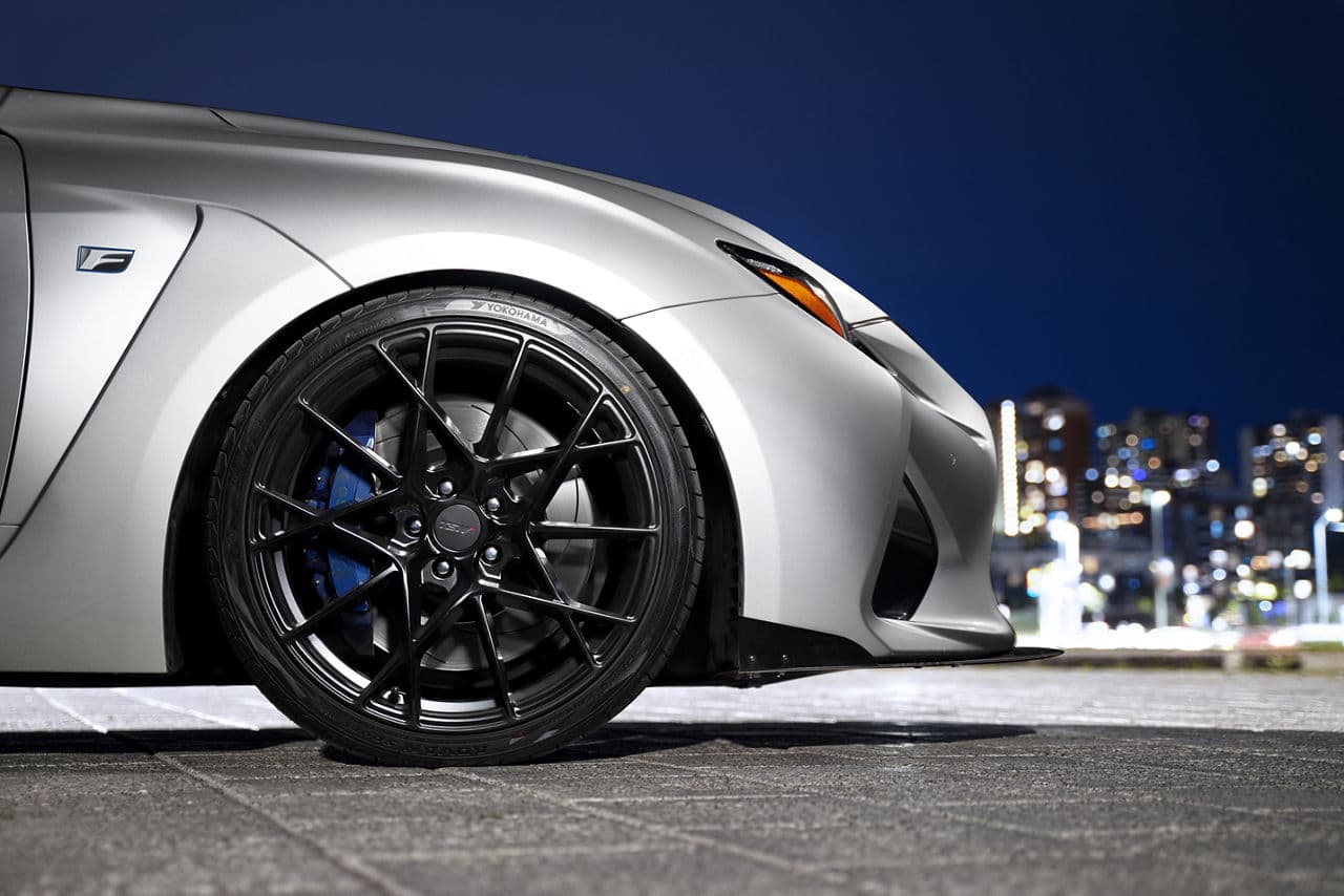 Rear view of 2016 Lexus RC F Sport with wheels