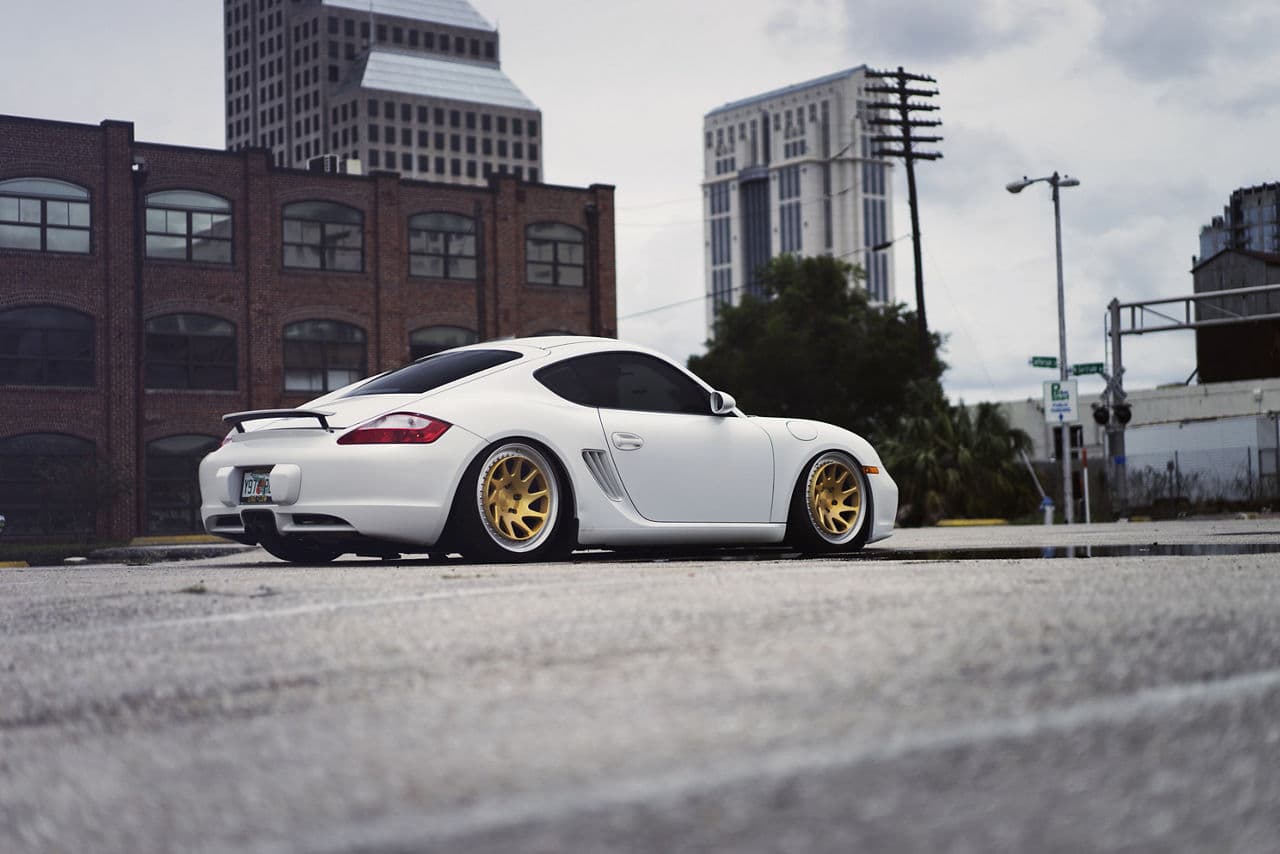 Interior of 2016 Porsche Cayman with wheels