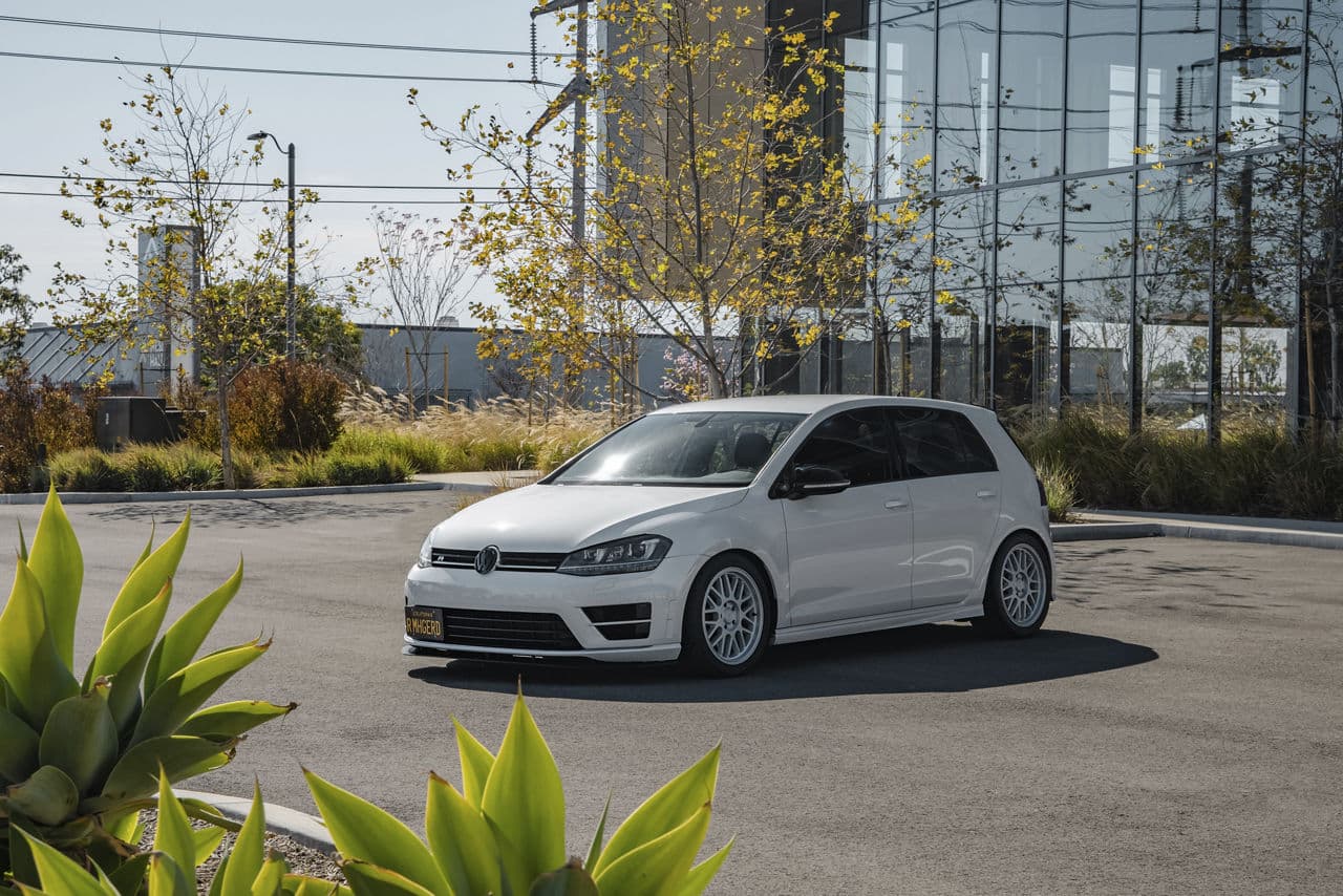 Interior of 2016 Volkswagen Golf R with wheels