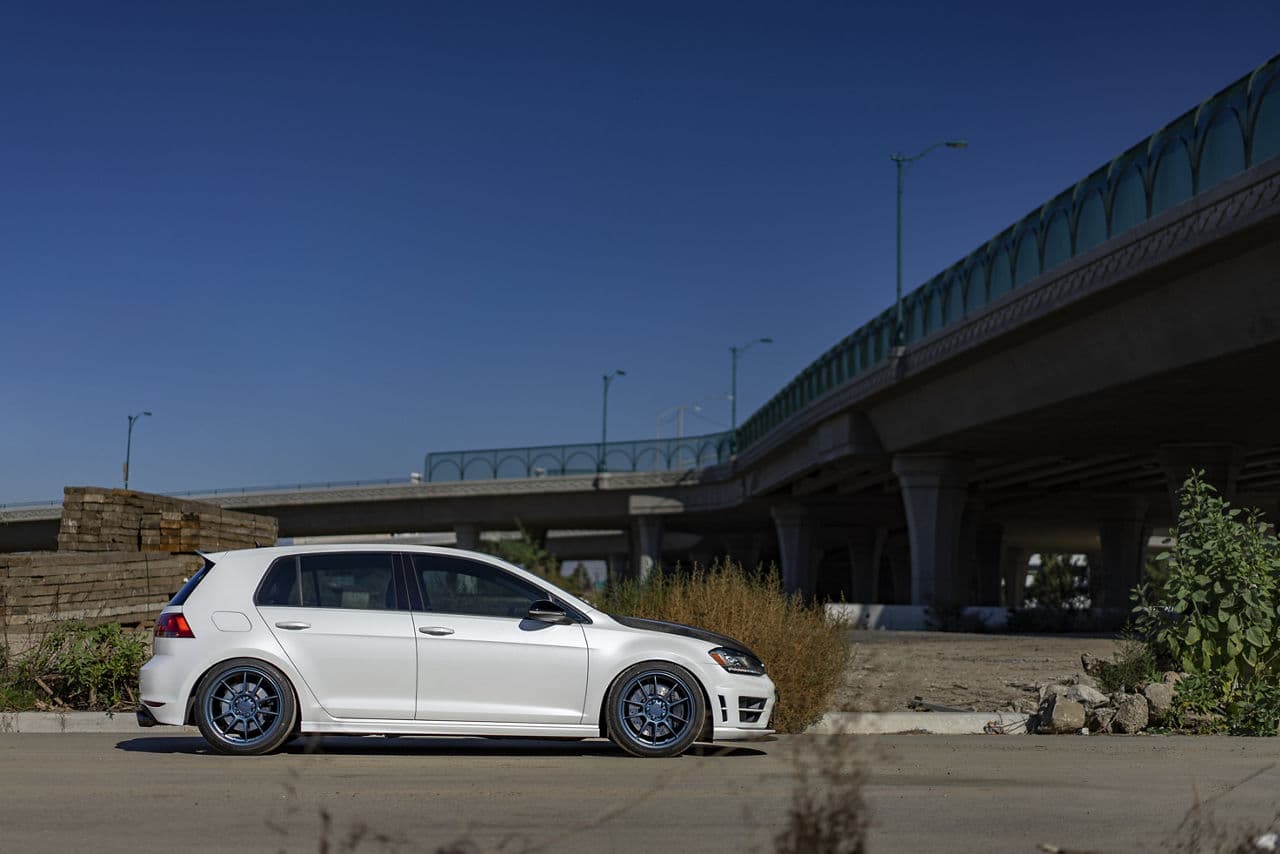 Detail view of 2016 Volkswagen Golf R with wheels