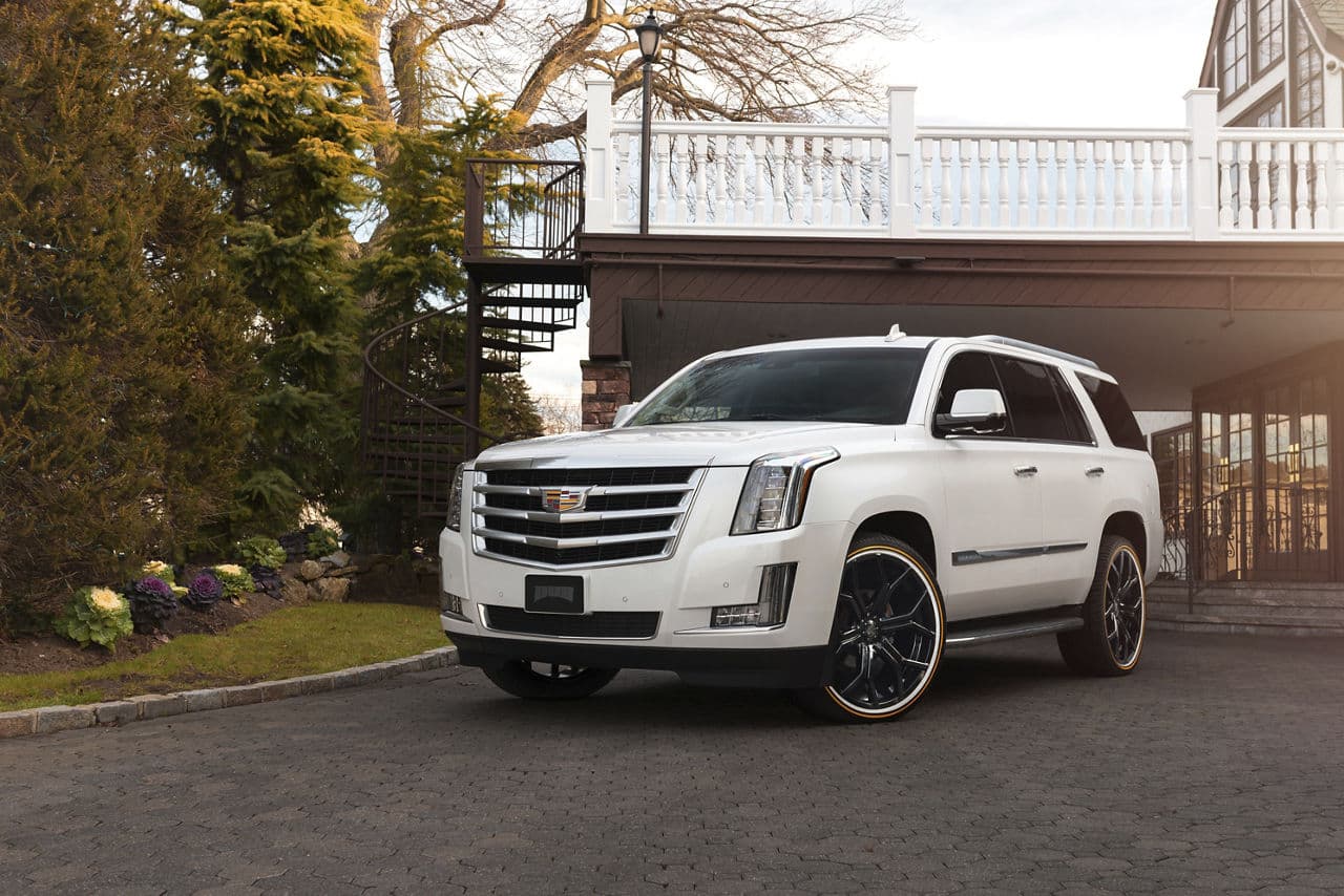 Front view of 2017 Cadillac Escalade with wheels