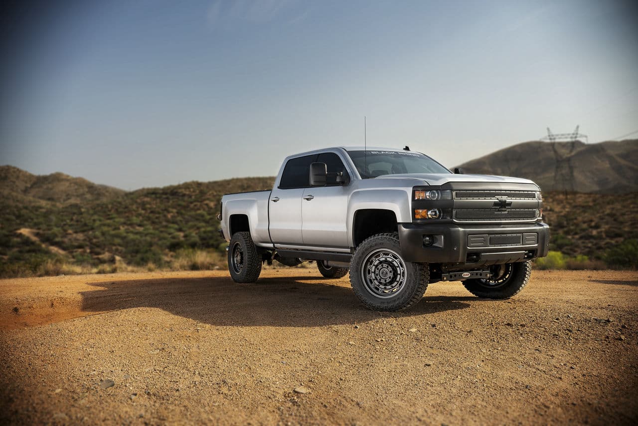 Side profile of 2017 Chevrolet Silverado 2500 with wheels