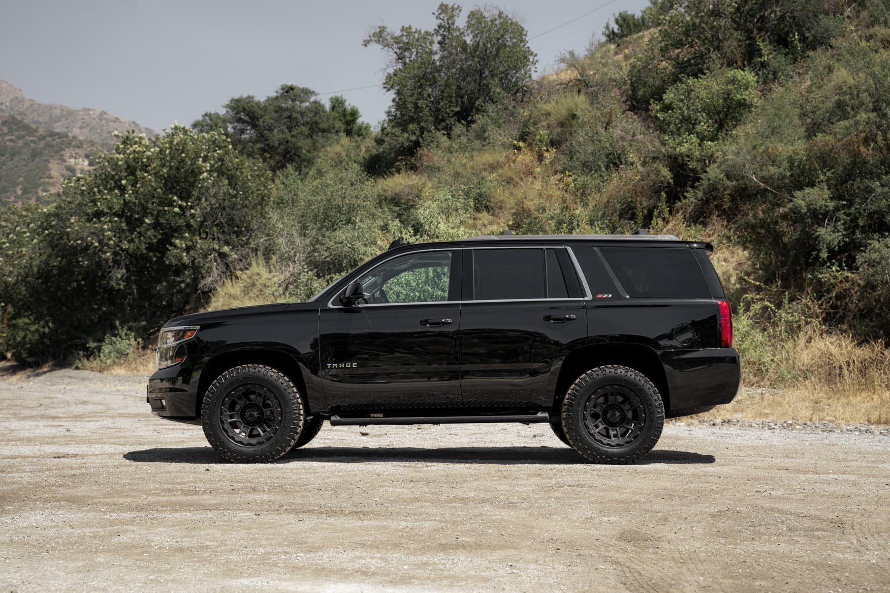 2017 Chevy Tahoe — tuner wheels, side profile