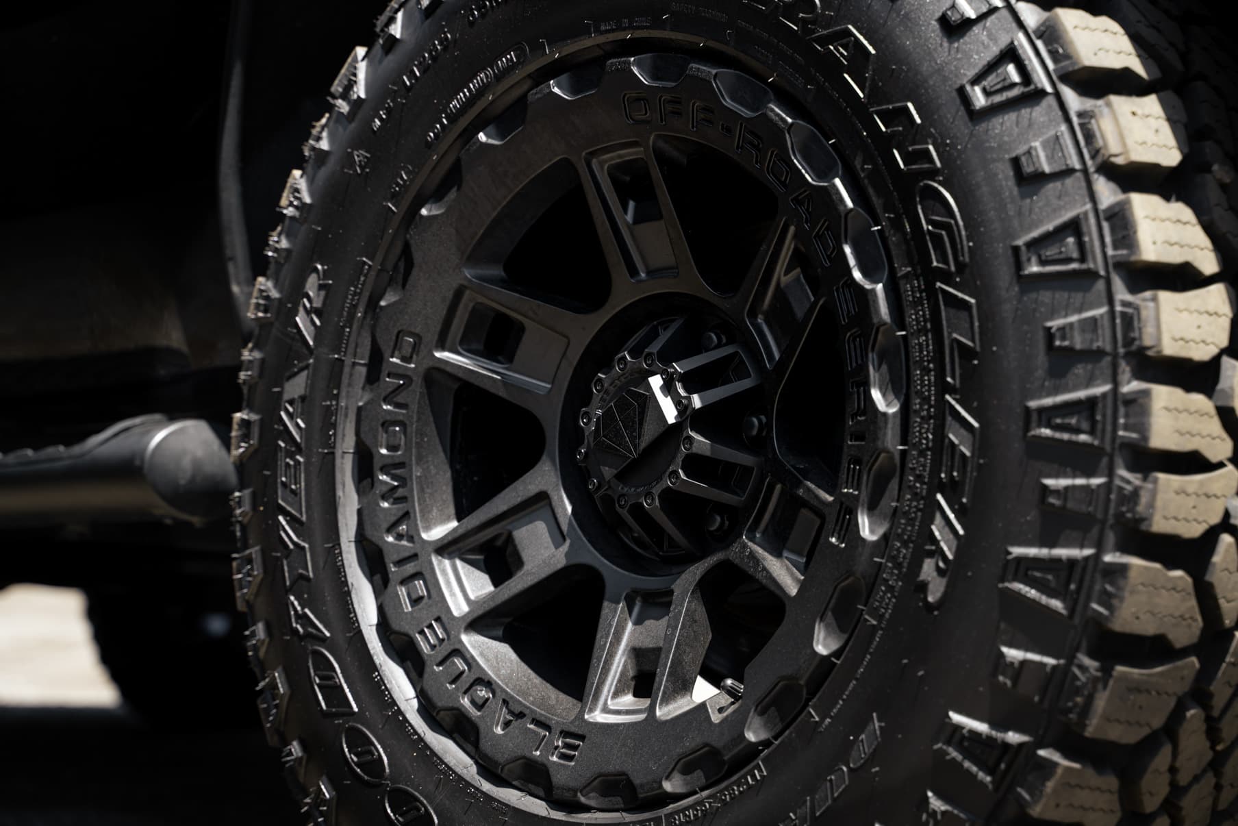 2017 Chevy Tahoe — tuner wheels, detail view