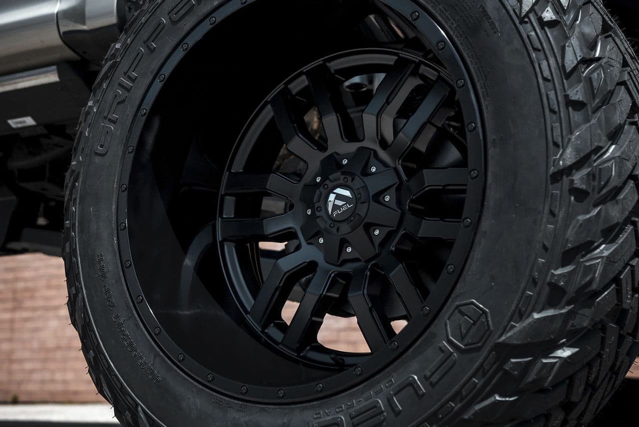 Rear view of 2017 Ford F250 with truck suv wheels
