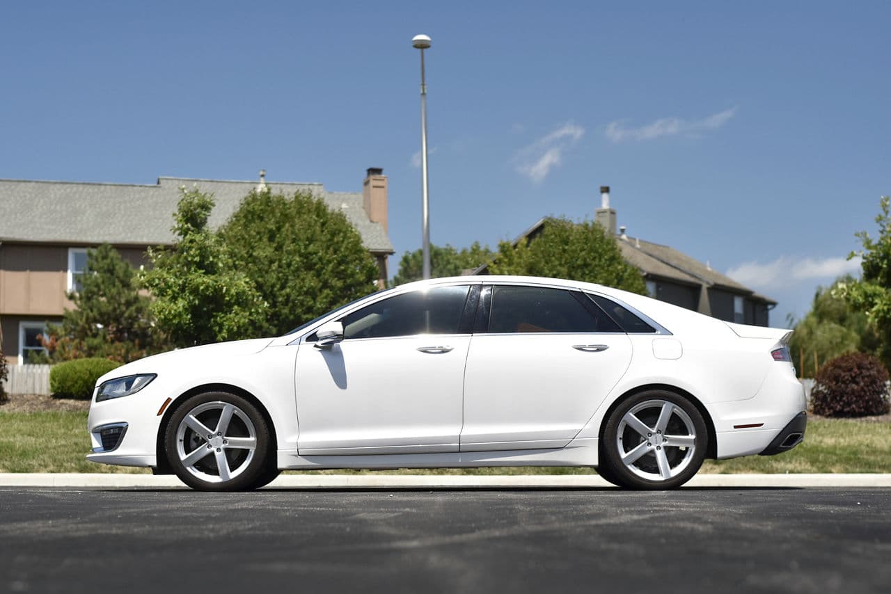 Rear view of 2017 Lincoln MKZ with wheels