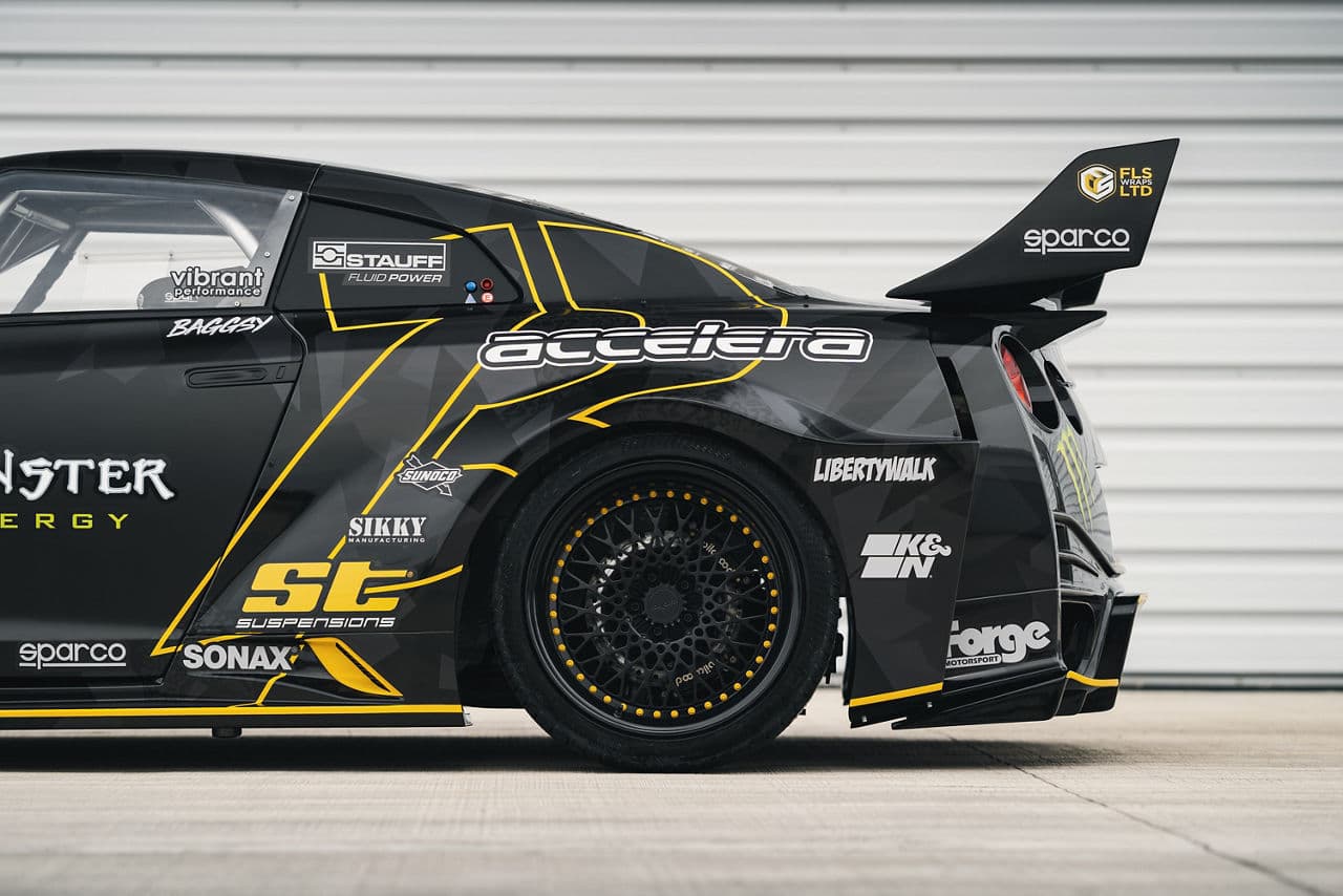 Detail view of 2017 Nissan GT-R with wheels