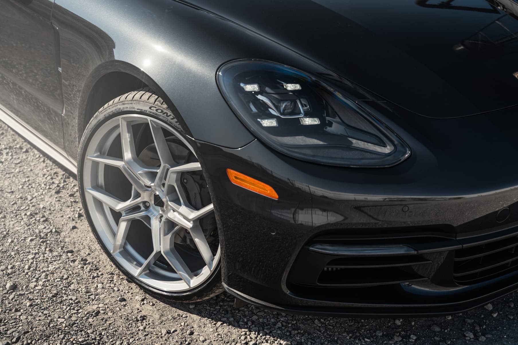 2017 Porsche Panamera — car suspension, interior