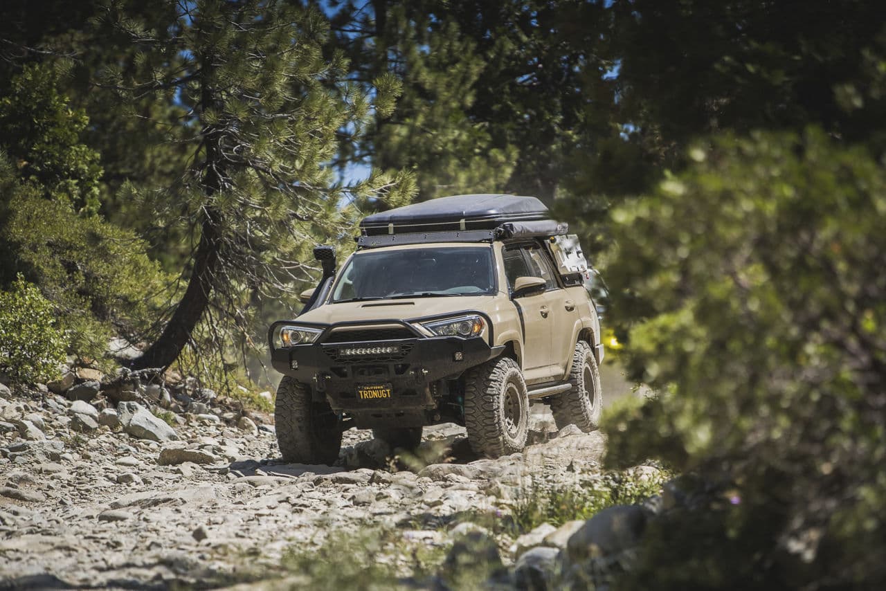 Front view of 2017 Toyota 4Runner with wheels