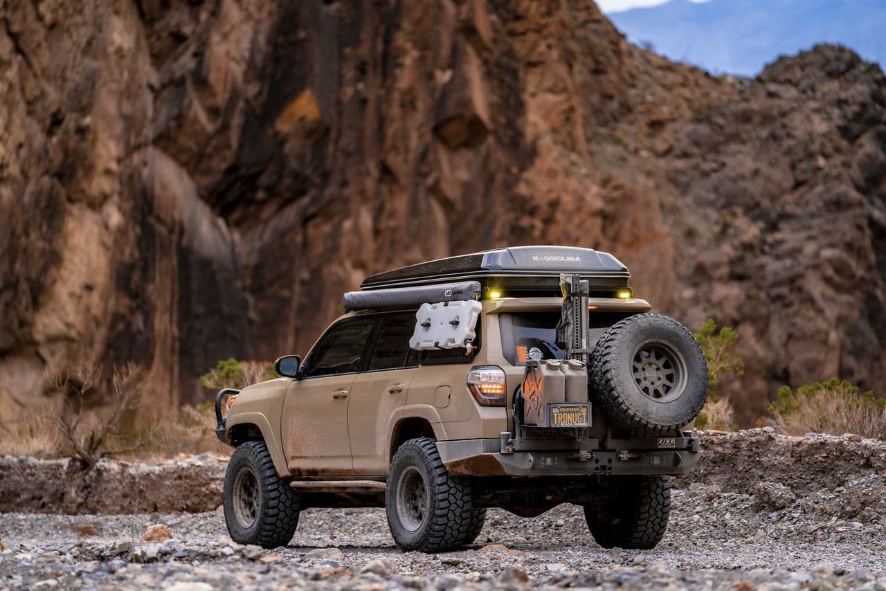 Rear view of 2017 Toyota 4Runner with wheels