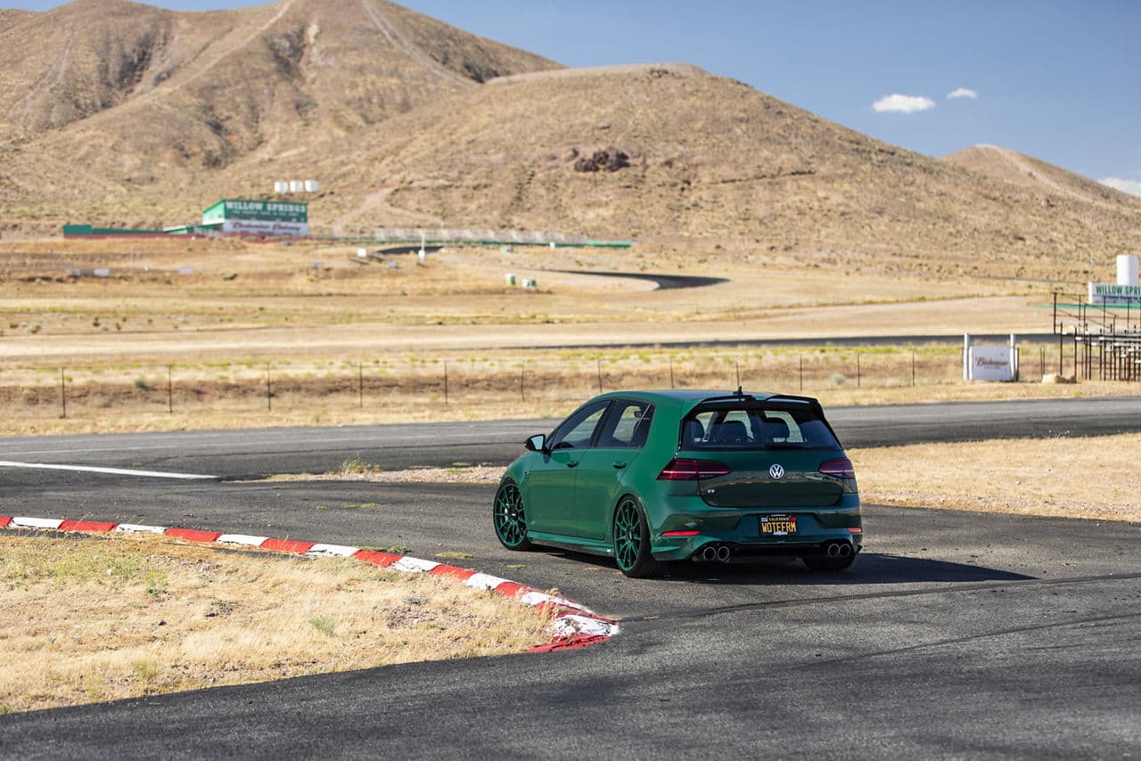 Rear view of 2017 Volkswagen Golf with wheels