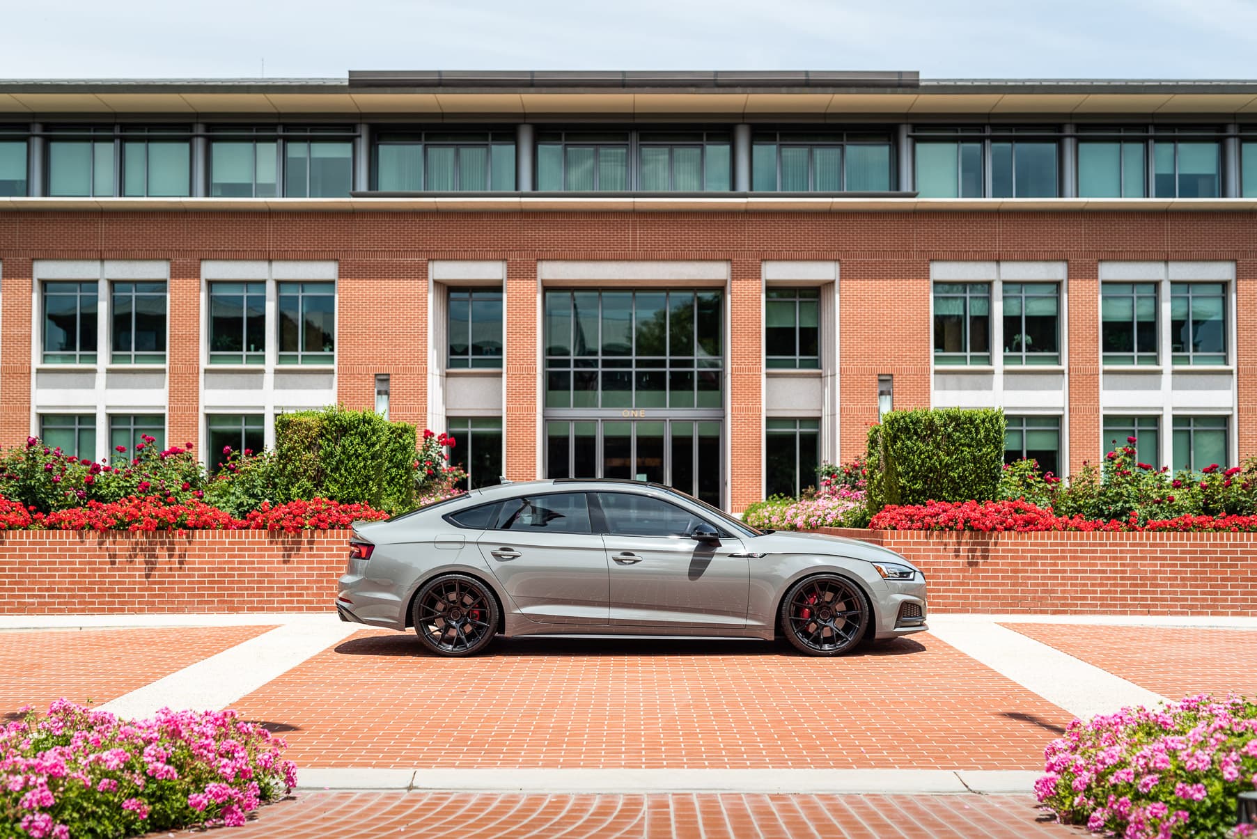 2018 Audi S5 — wheels, side profile