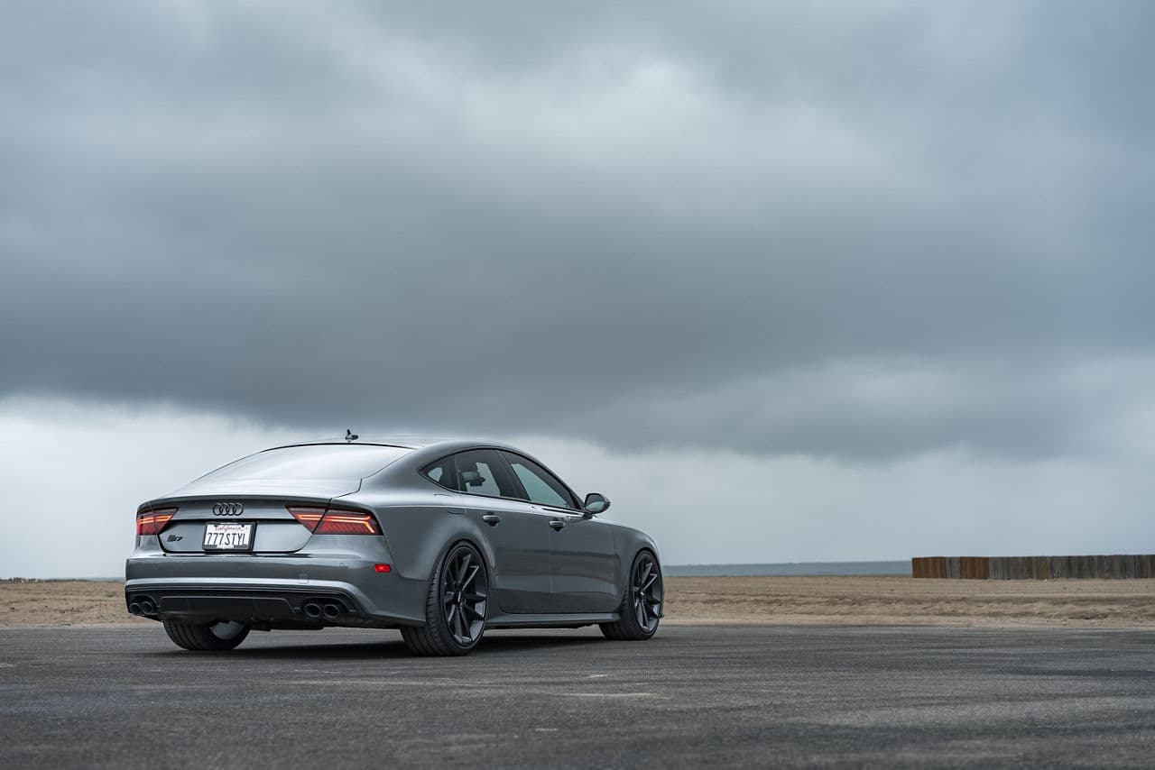 Interior of 2018 Audi S7 with wheels