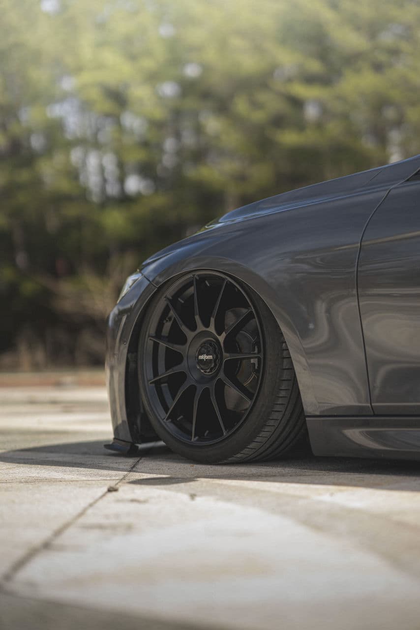 Detail view of 2018 BMW 330i X-Drive with wheels