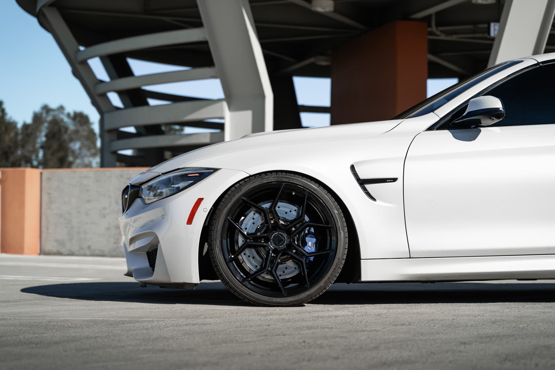 2018 BMW M4 — wheels, rear view