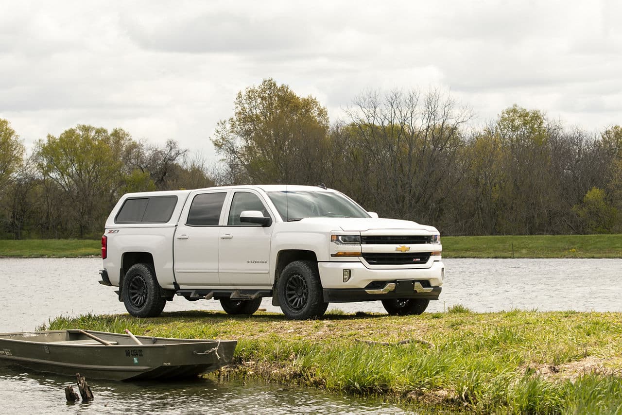 Front view of 2018 Chevrolet Silverado with wheels